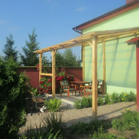 مزرعة للإقامة Ranczo U Jarka *